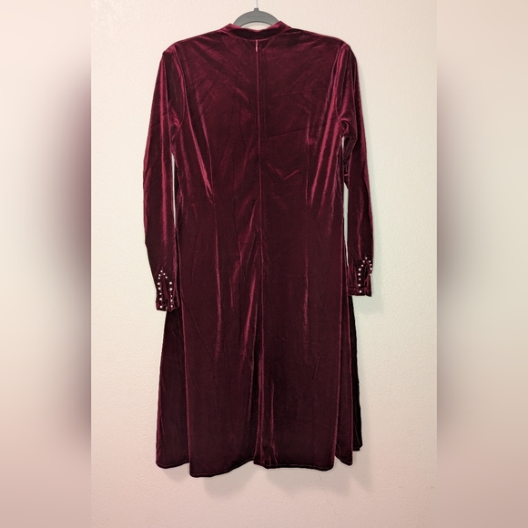 Sarah Luton Elegant Velvet Burgundy Dress - Picture 4 of 7